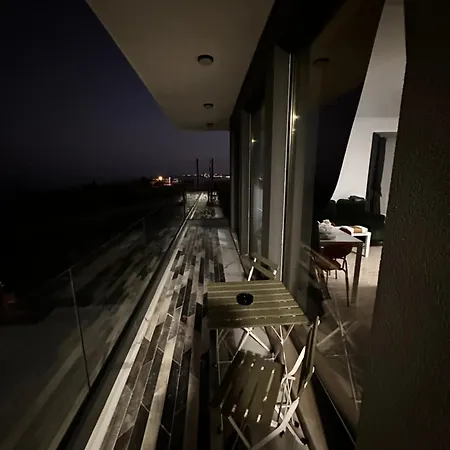 Studioul Epava Apartment *